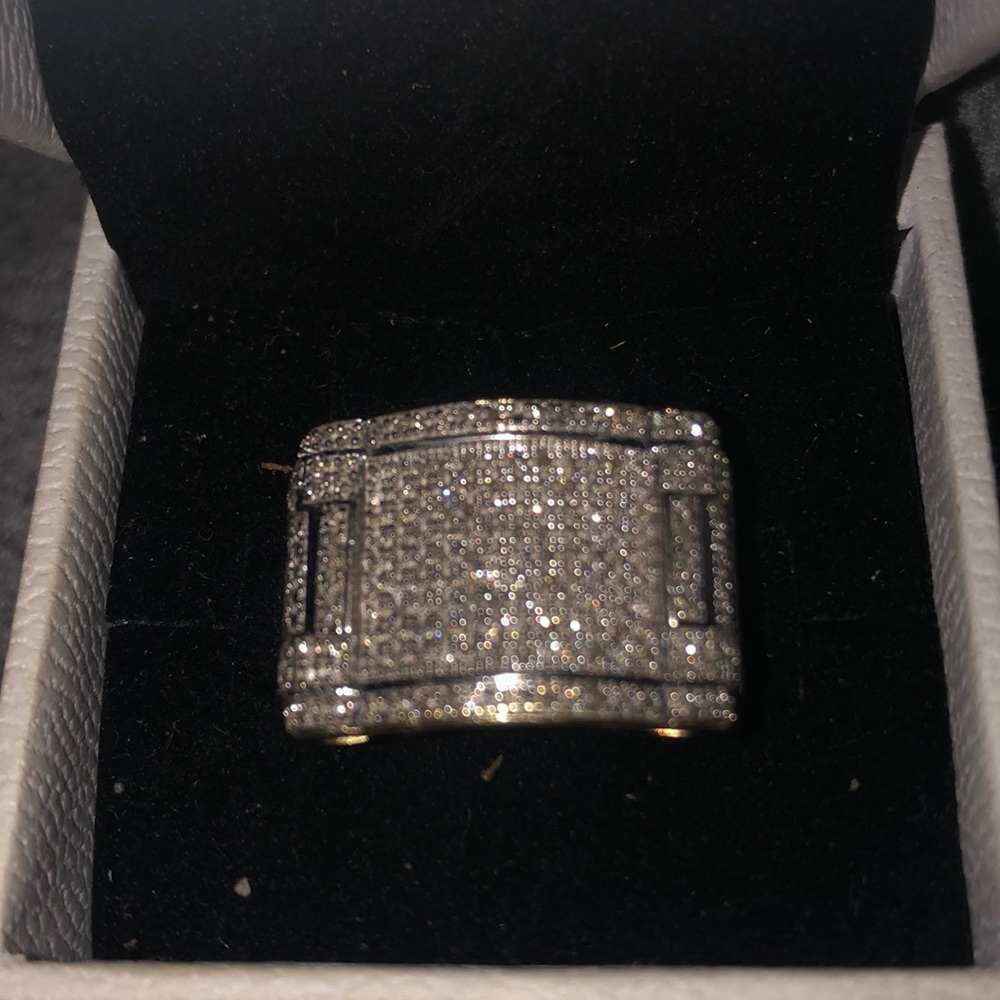 REAL Gold & Diamond ring